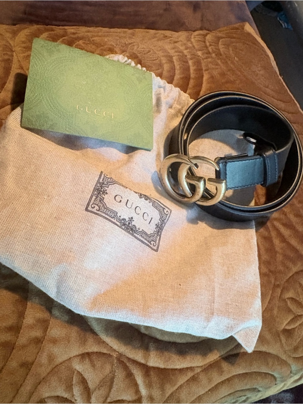 Gucci Black Leather women Belt with Gold Double G Buckle